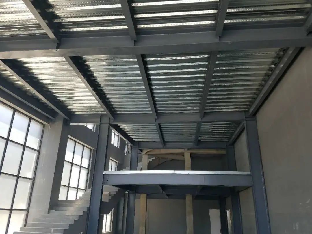 四川钢结构夹层的楼承板有哪些做法