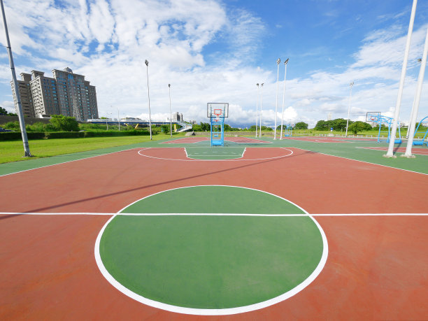 篮球场划线施工中需要注意哪些问题？