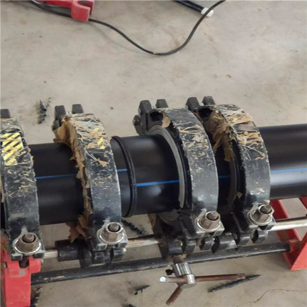 泥水平衡頂管施工中的螺旋頂管機的具體操作方法及其優點介紹