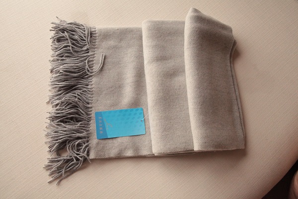 羊绒围巾  质量保障
