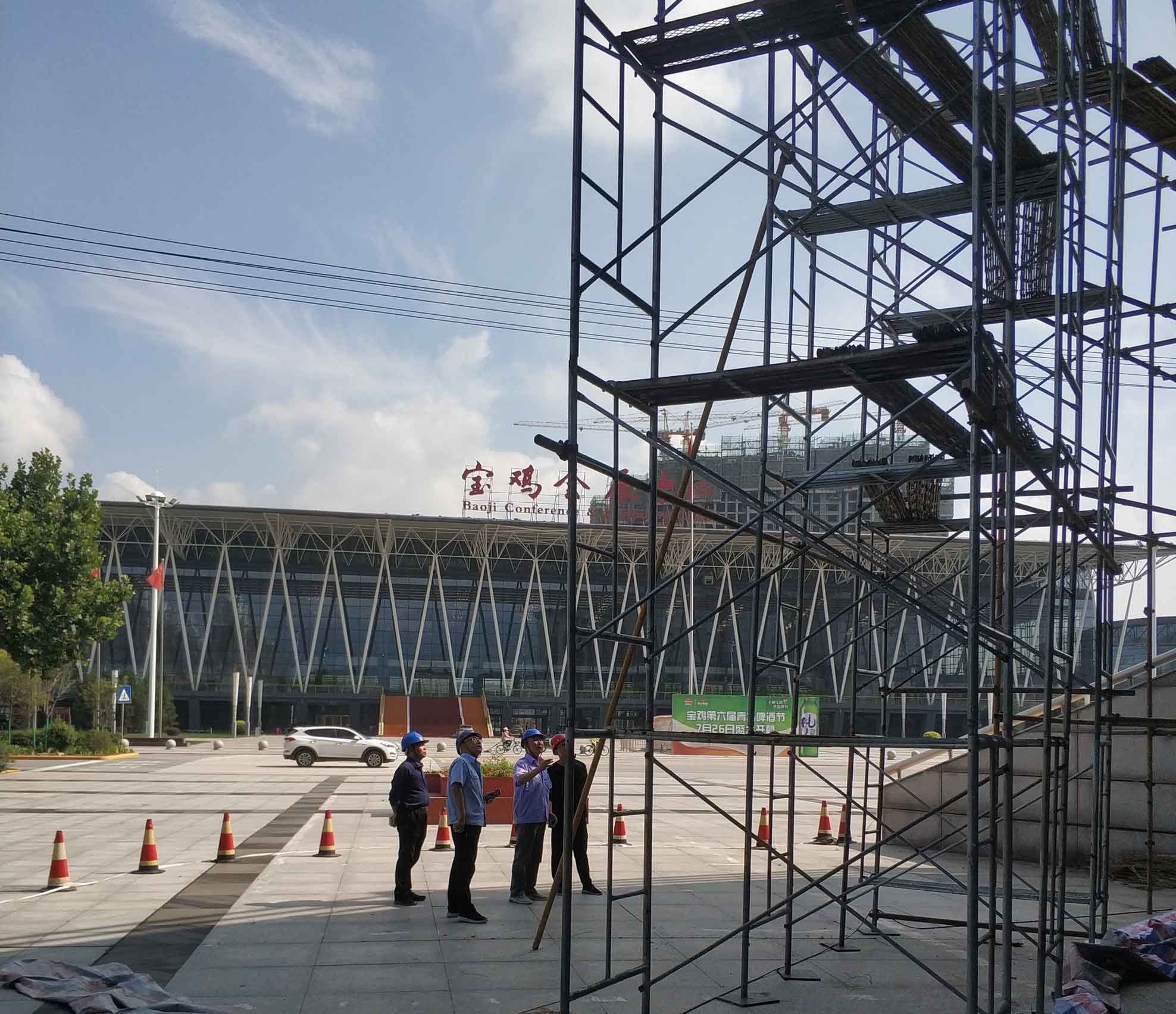 会展中心钢结构防腐维护工程