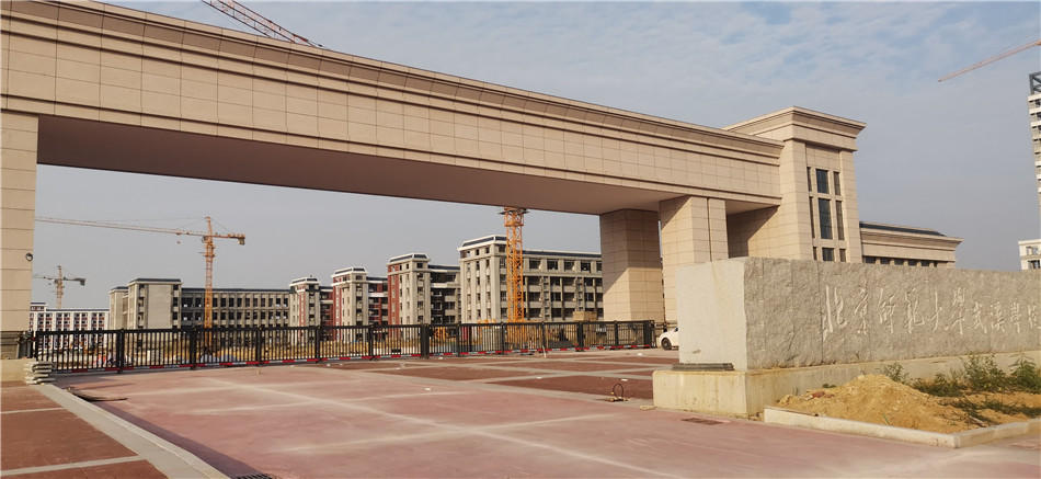 北京师范大学武汉学校大门（智科门30米、对开）案例