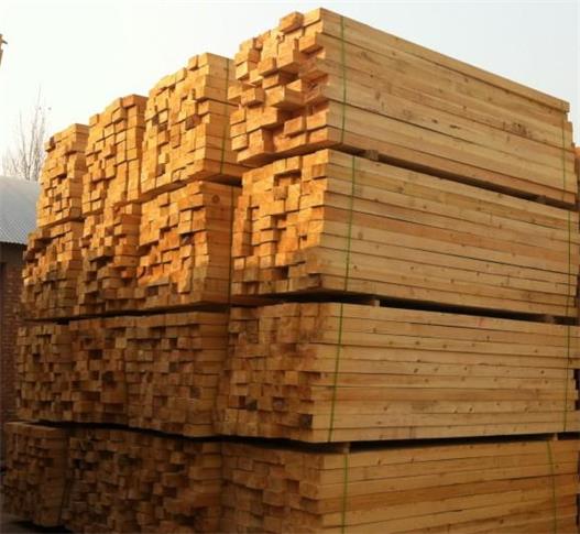 如何對木材進行防腐處理？