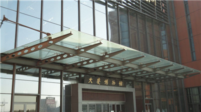 南陽玻璃雨棚廠家