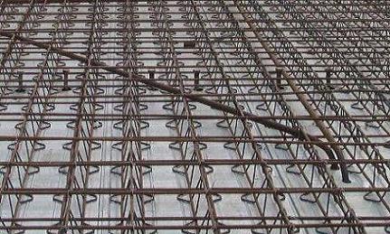 成都鋼筋桁架樓承板的工藝是怎樣的原理？