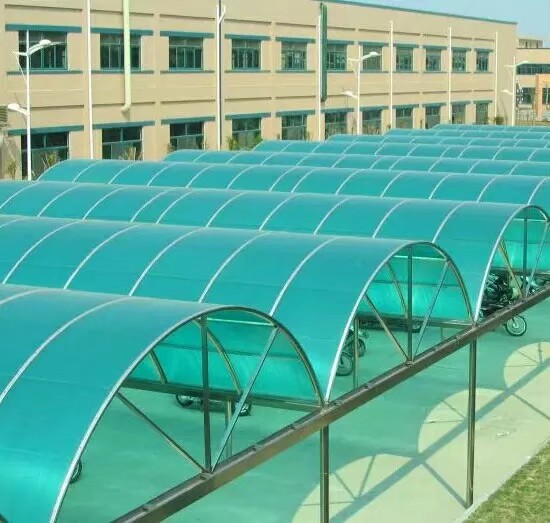 鑫凯晟建材批发厂家告诉你正确安装兰州阳光板的五个注意事项！