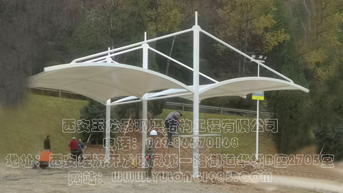 青云酒店停车场 VIP停车位双排车棚膜结构工程