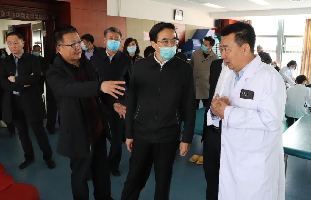 中国残联副主席程凯一行到包头金康康复医疗中心调研