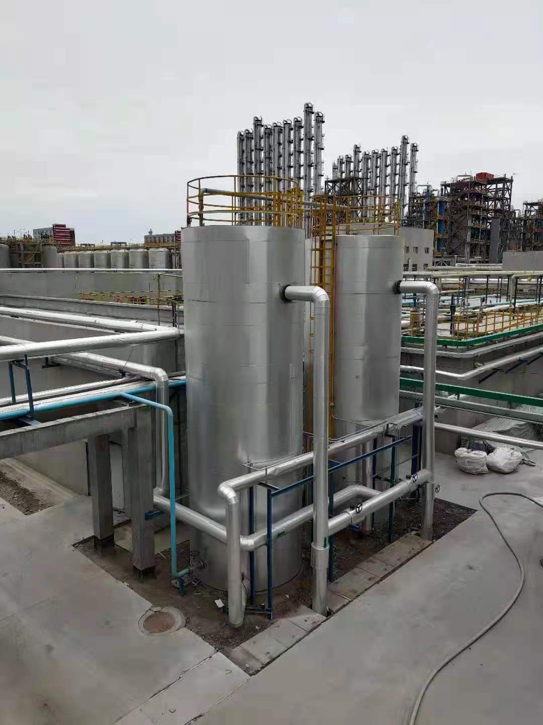 新疆西部合盛硅业有限公司污水处理项目臭氧催化氧化塔系统
