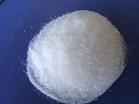 四川磷酸脲是良好的饲料添加剂，该如何使用它？