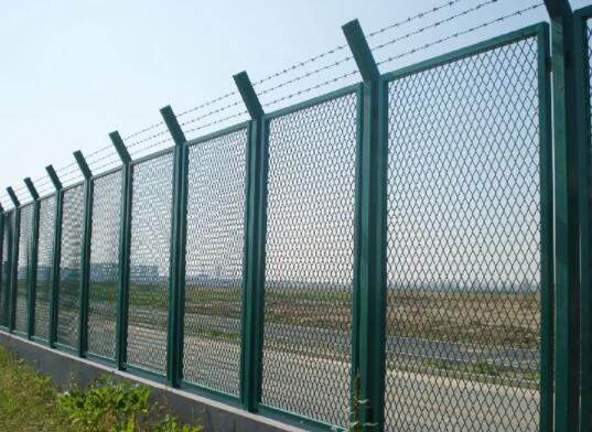 护栏网安装方法