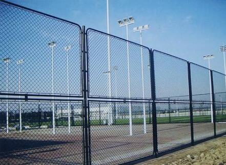 球场护栏网安装标准及特点