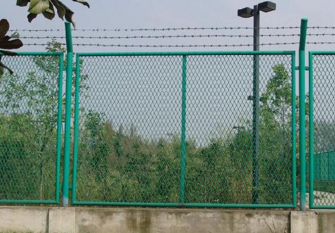 双边丝护栏网用于哪些地方