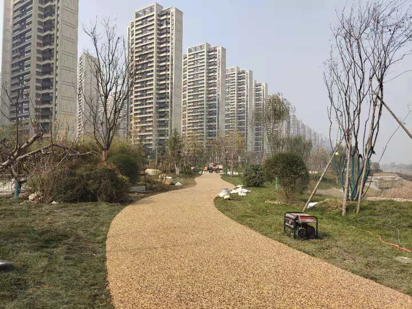 太平河濕地公園透水膠粘石路面