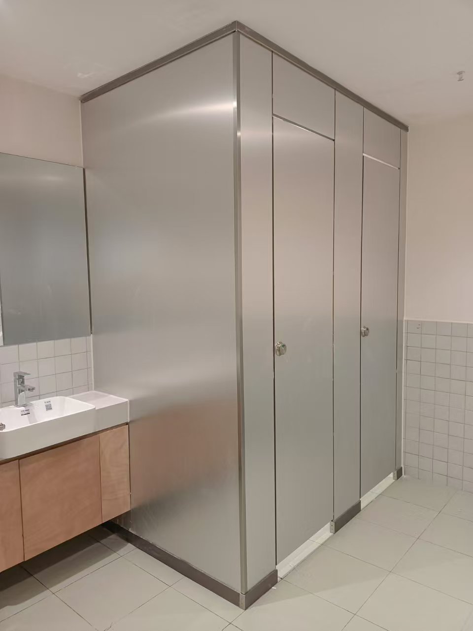 成都商场厕所隔断案例