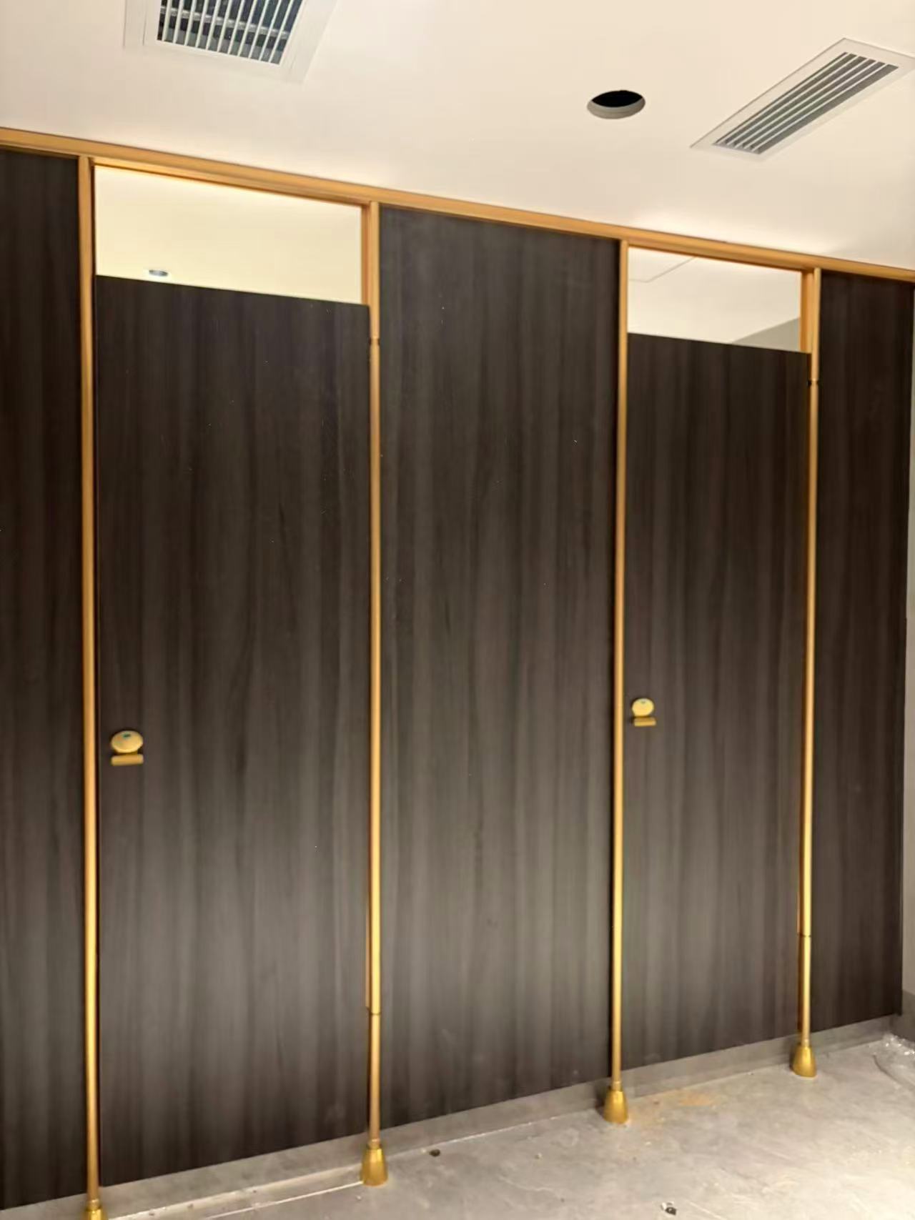 成都厕所隔断厂家