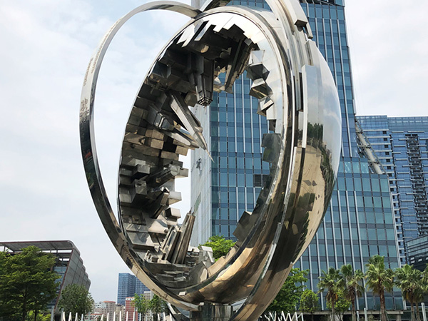 城市的不锈钢雕塑的需求量会更高