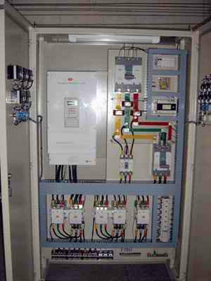 双强电气带你来了解四川配电箱有哪些电气元件及相关附件组成