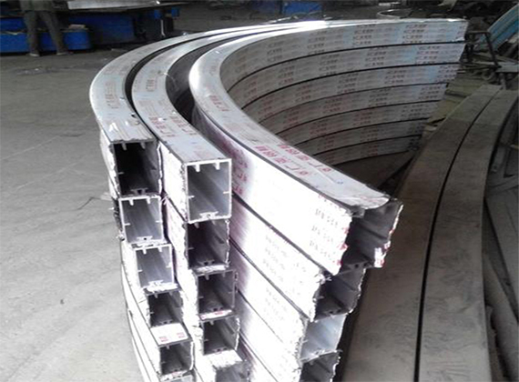 四川成都型材拉弯-200X150方铝材