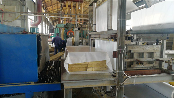 河南外墻巖棉板生產設備