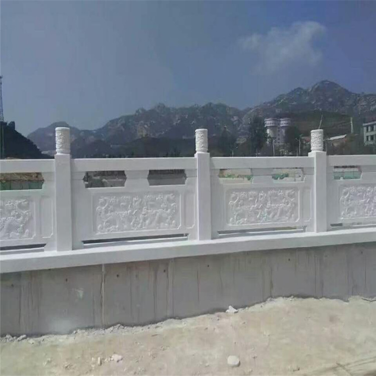 郑州大量批发桥栏板河道护栏  增加桥梁及河道的庄重稳健感
