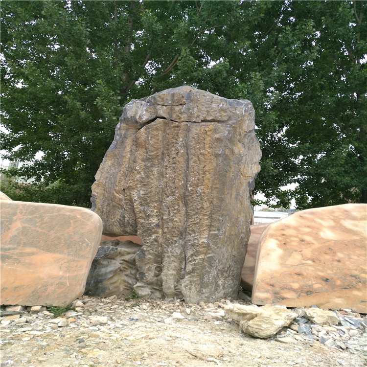 河南厂家供应大型自然石