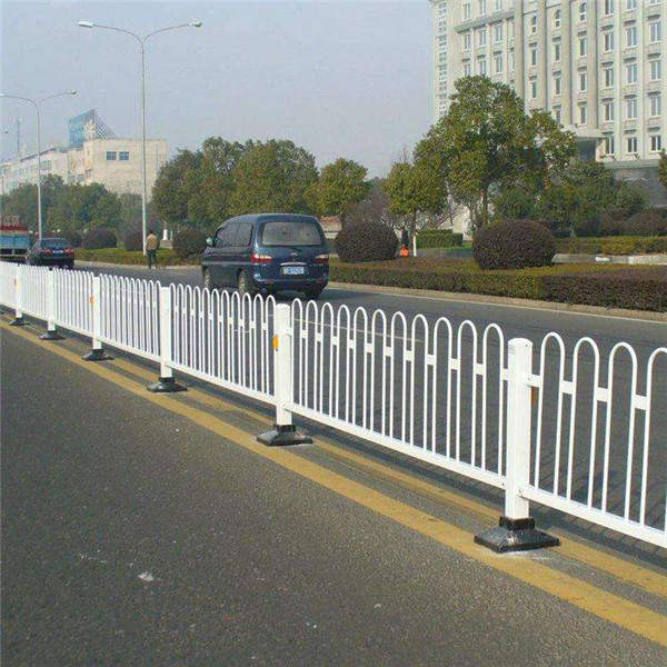 带你了解陕西市政护栏有哪些特点及优点！！