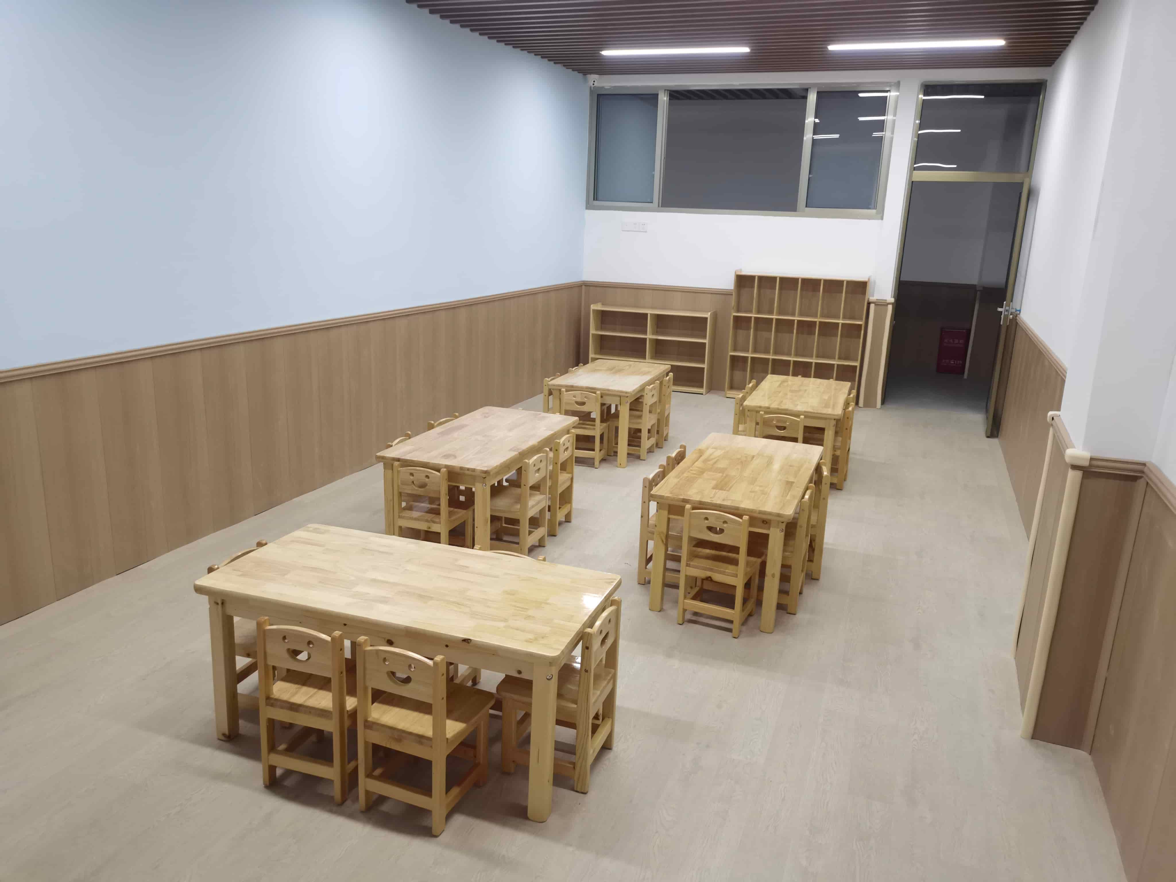 四川幼儿园桌椅销售