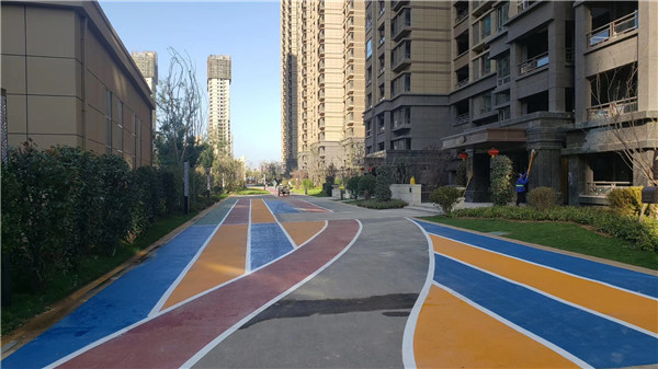 鄭州彩色瀝青路面施工案例