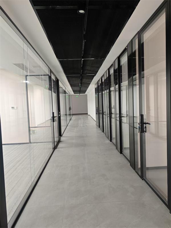 全景双玻璃隔断案例展示