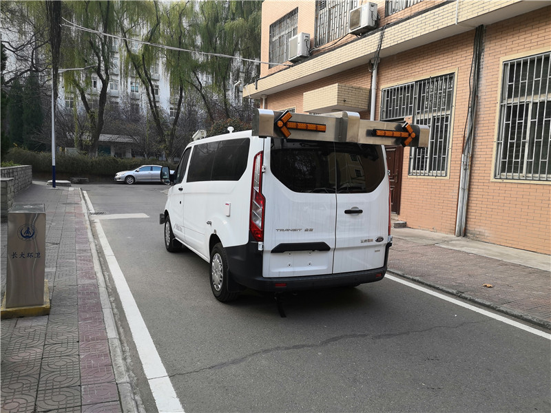 激光道路检测车