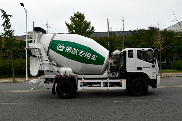 恭喜老板喜提创收利器！博歌瑞沃大金刚ES5搅拌车9.15交付，开工即赚！