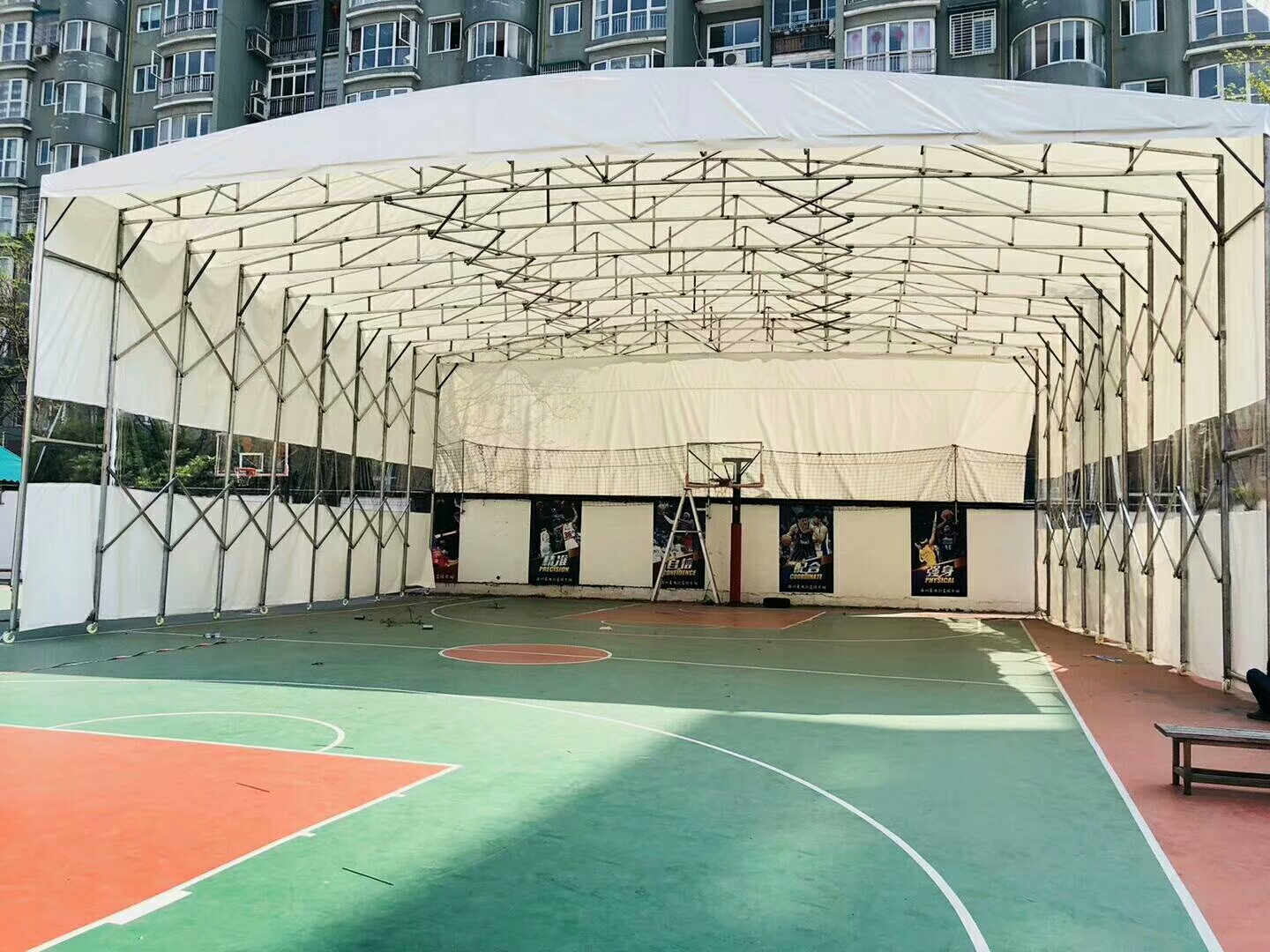 一起来看看，西安推拉雨棚特点有哪些？