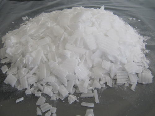 片碱主要应用在哪些方面了？以及其在溶解的时候有哪些严格的操作！