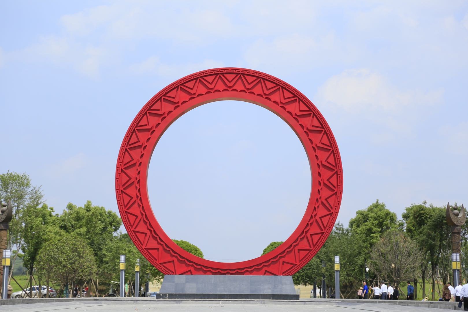 四川贵州市毕节市金海湖公园雕塑项目