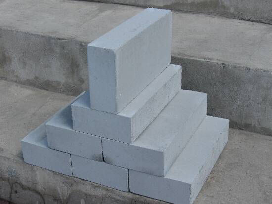 你对粉煤灰砖了解多少？富安隆建材为您带来关于粉煤灰砖概述及其种类介绍