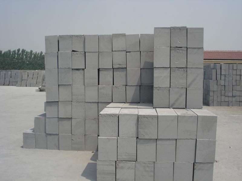 富安隆建材邀您了解粉煤灰蒸压砖生产线加工成砖制品的作用及意义