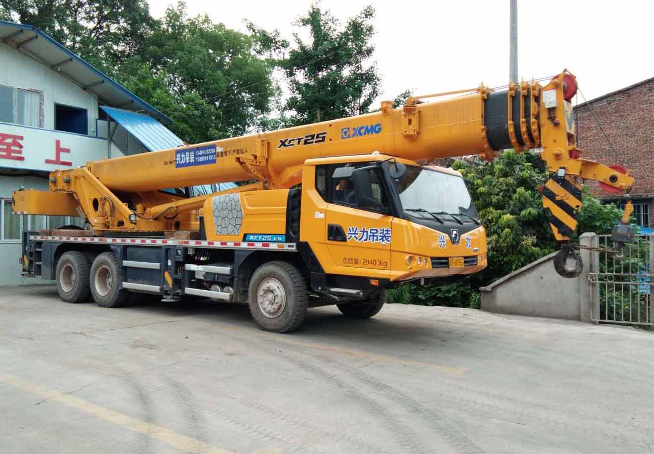 25噸汽車吊