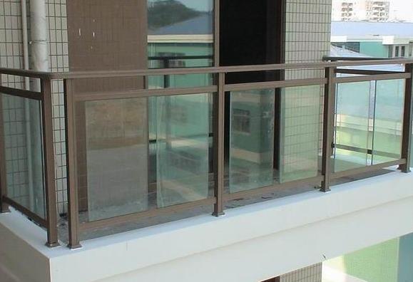 阳台护栏�案例