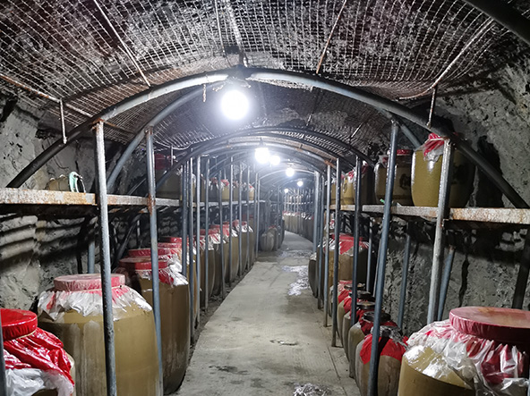四川洞藏原浆酒生产