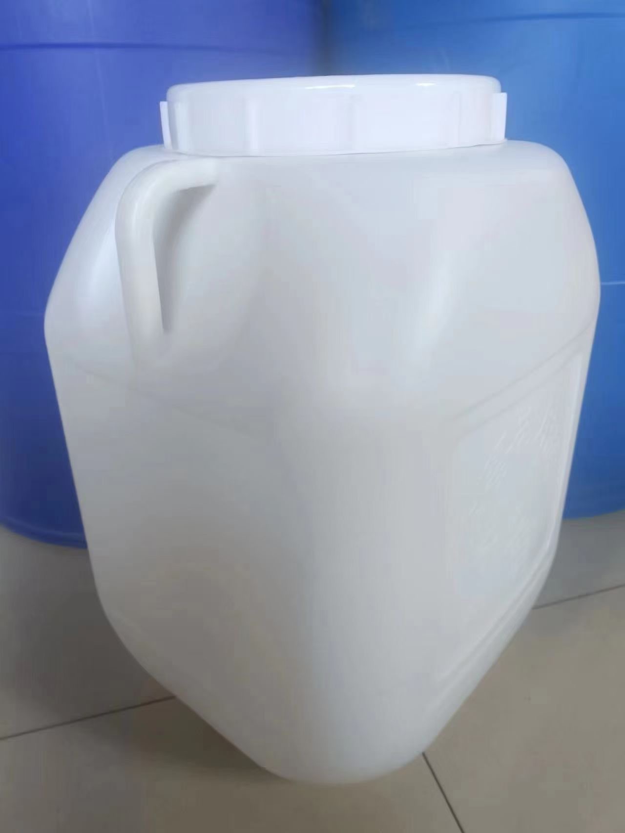 塑料桶是如何正确灌装的?