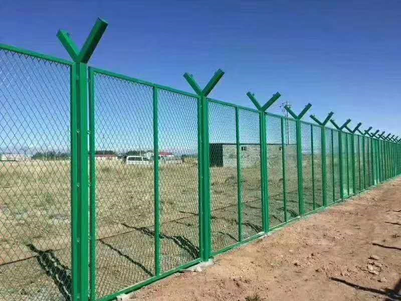 新疆工厂外围护栏