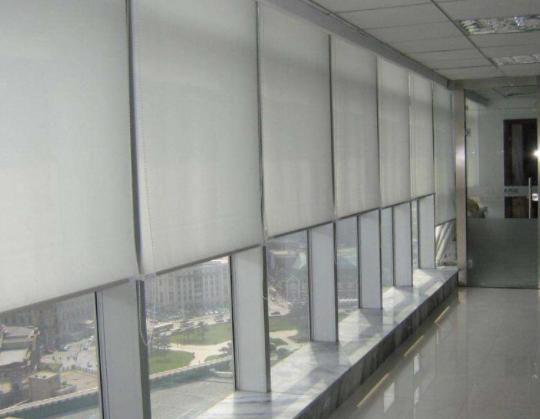 西安办公室卷帘装修指南