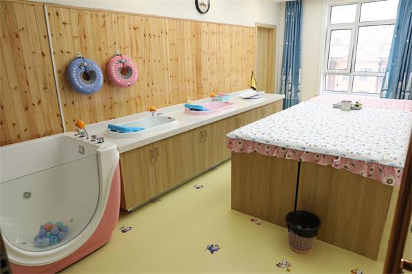 婴儿护理室环境
