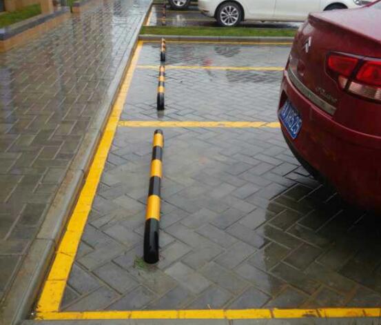 U型挡车器