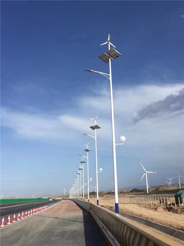 陜西西安秦嶺灃峪口8米太陽能路燈1300套