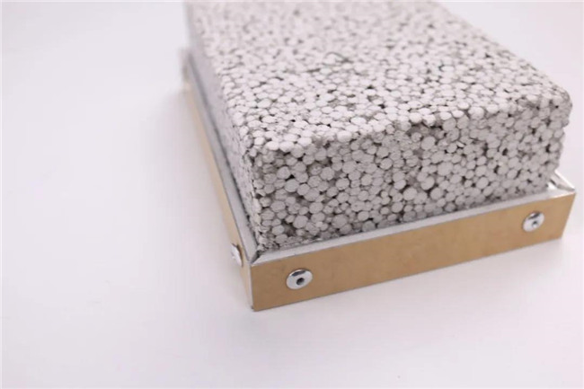轻质防火保温材料——铝复合保温装饰一体化板