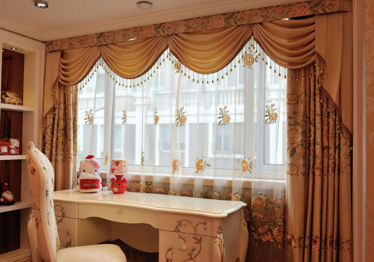 家庭裝飾裝修時對于窗簾如何選購?