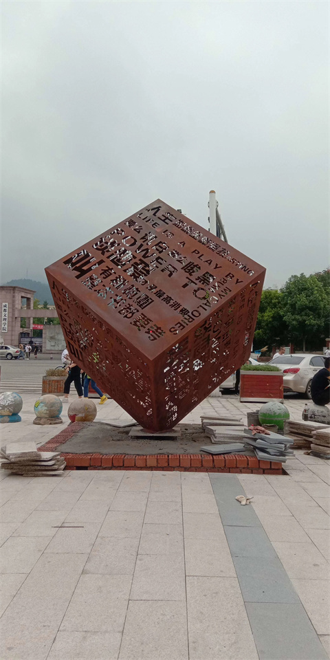 郑州不锈钢雕塑生产厂家