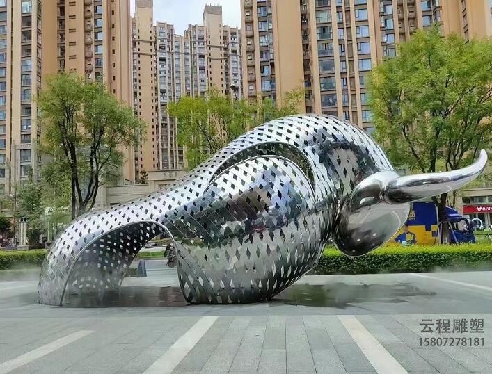 关于：现代不锈钢雕塑，公园不锈钢景观雕塑的具体介绍！